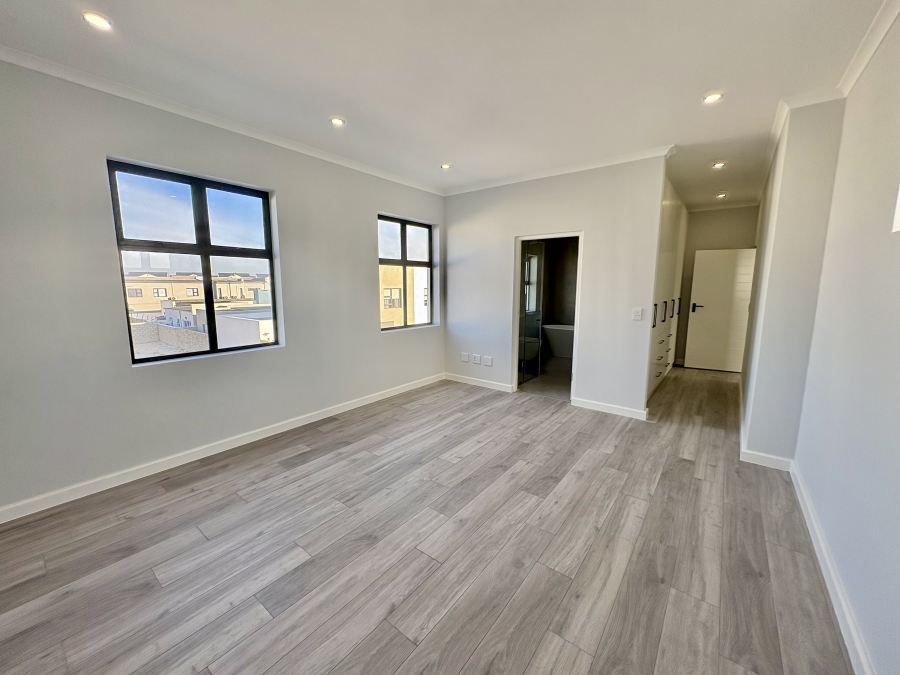 4 Bedroom Property for Sale in Sandown Western Cape